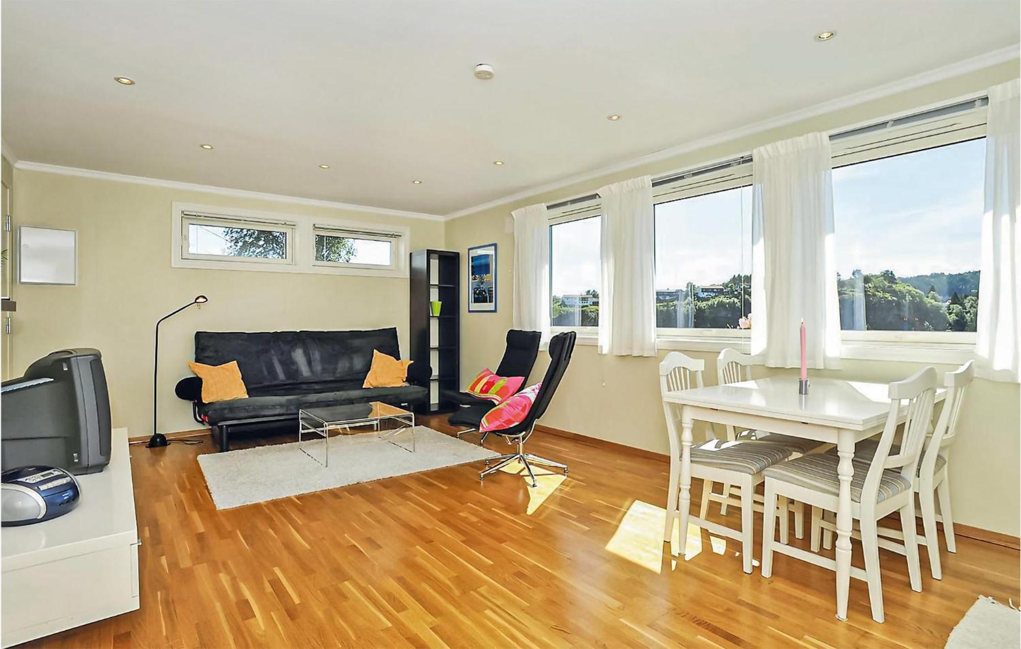 Cozy Apartment In Straumsgrend With Kitchen Bergen Exteriör bild