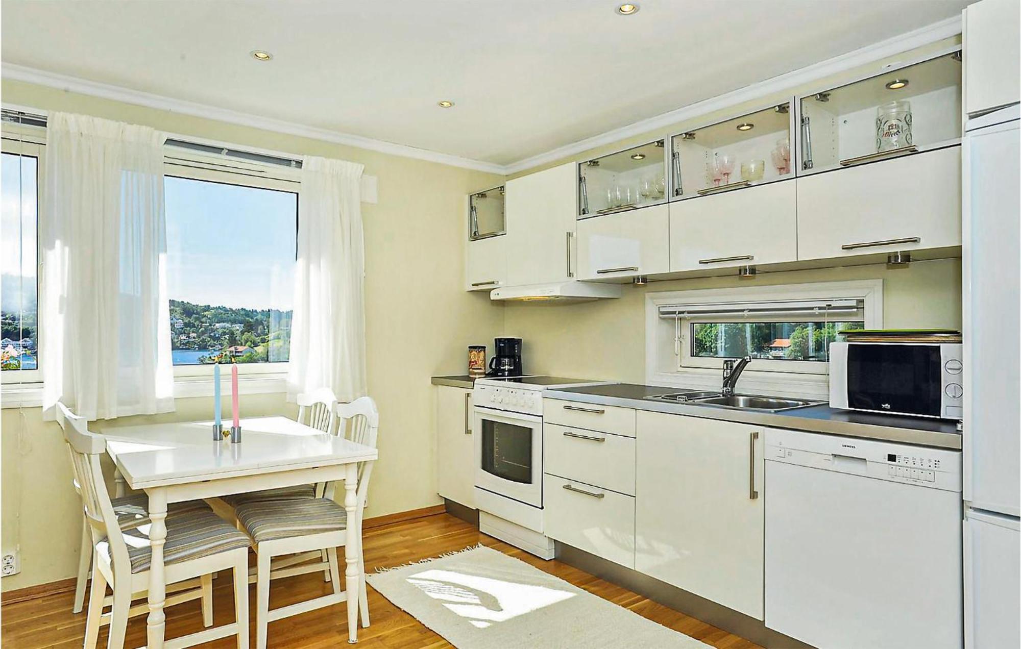Cozy Apartment In Straumsgrend With Kitchen Bergen Exteriör bild